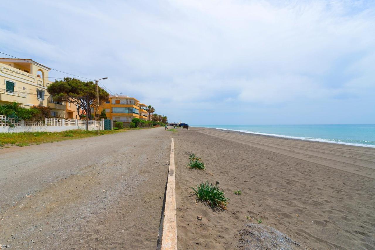 Estupendo apartamento en segunda línea de playa Torre de Benagalbon Exterior foto