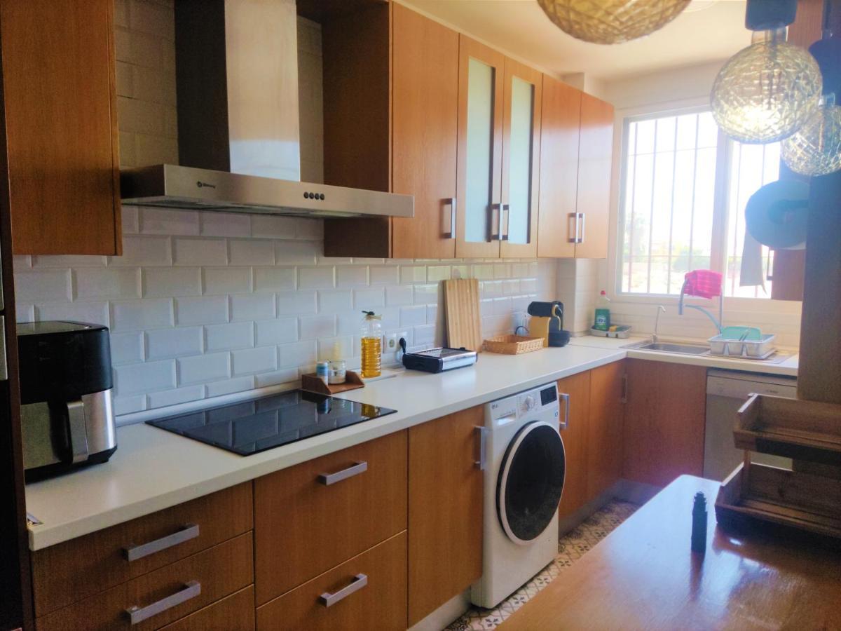 Estupendo apartamento en segunda línea de playa Torre de Benagalbon Exterior foto